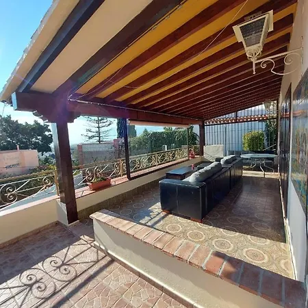 Con Piscina Privada Hébergement de vacances