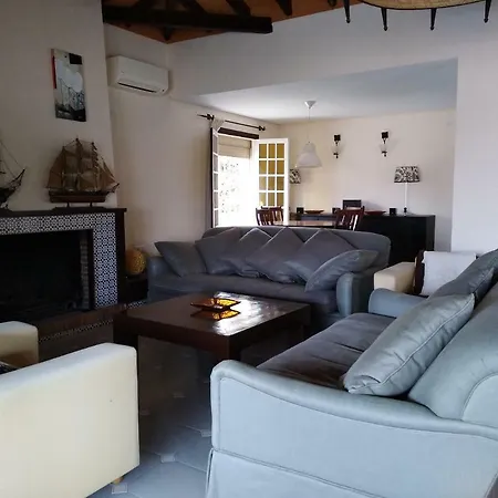 Con Piscina Privada Hébergement de vacances