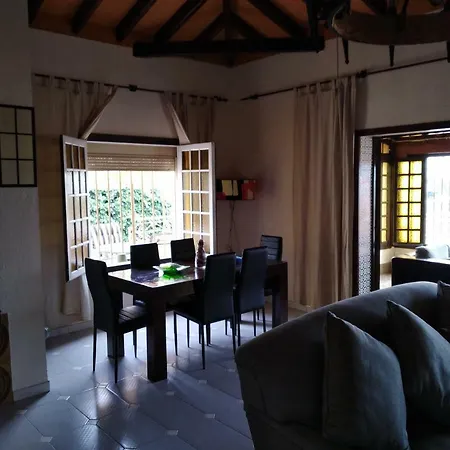 Con Piscina Privada *