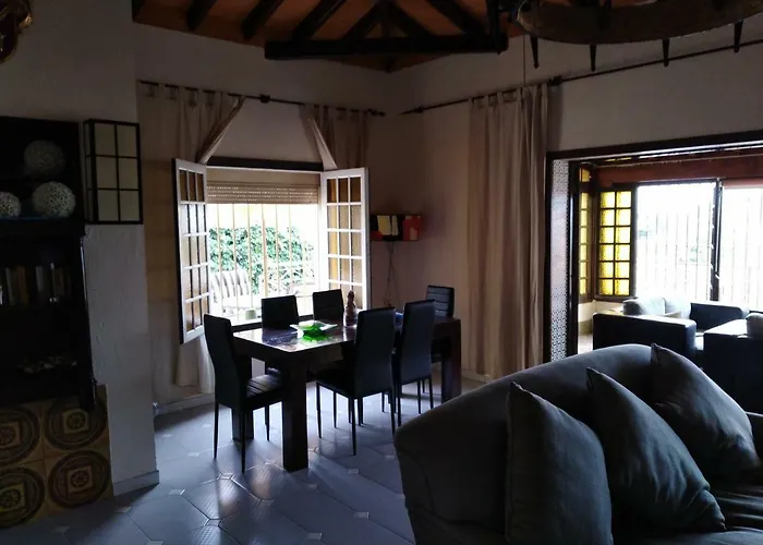 Con Piscina Privada *