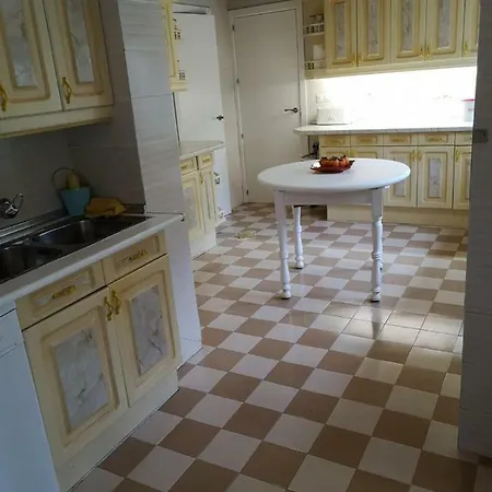 Con Piscina Privada