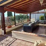 Con Piscina Privada トレモリノス