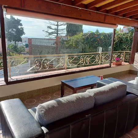 Con Piscina Privada 別荘