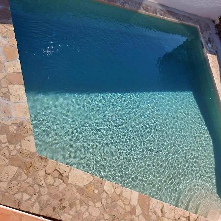 Con Piscina Privada * トレモリノス